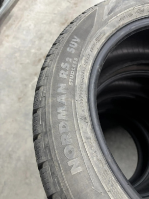 Шины Nokian  Зимние нешипованные 235/55/18