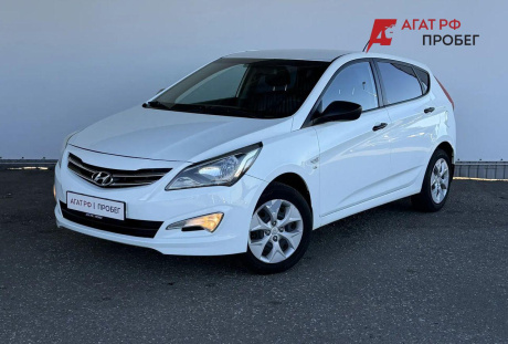 Hyundai Solaris хэтчбек 2015 года с пробегом 73 674 км