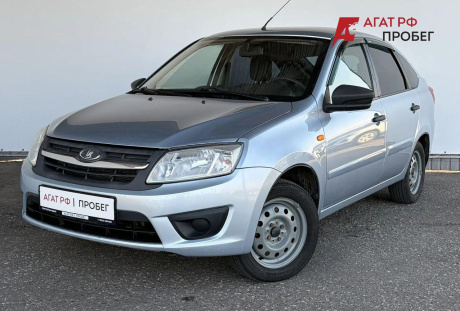 LADA Granta лифтбек 2016 года с пробегом 137 068 км