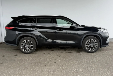 Toyota Highlander 2026 года с пробегом 4 335 км, фото 4