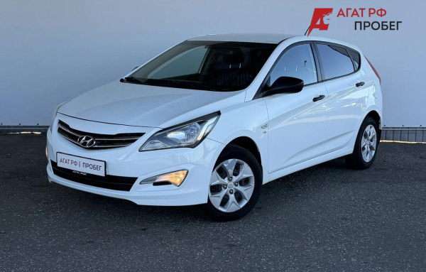 Hyundai Solaris хэтчбек 2015 года с пробегом 73 674 км, фото 1
