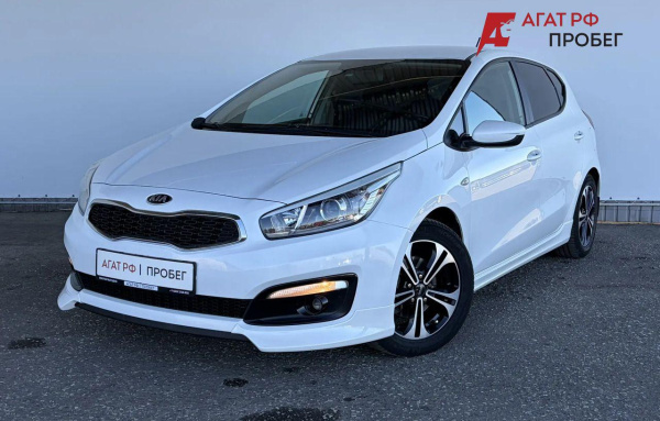 Kia Cee'd 2016 года с пробегом 151 740 км, фото 1