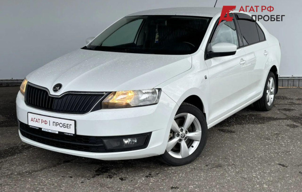 ŠKODA Rapid 2014 года с пробегом 226 015 км, фото 1