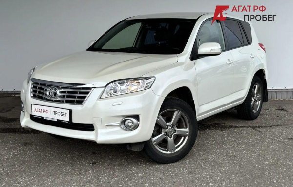 Toyota RAV 4 2012 года с пробегом 133 040 км, фото 1