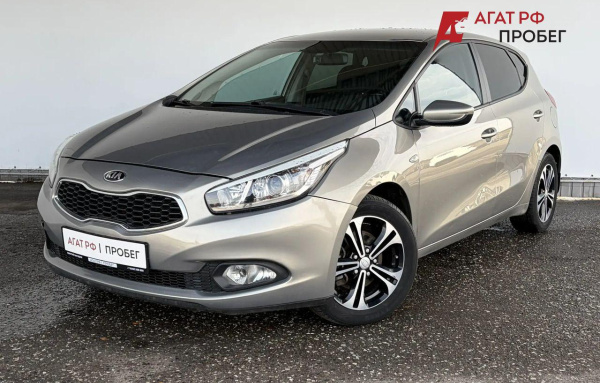 Kia Cee'd 2015 года с пробегом 142 236 км, фото 1