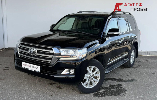 Toyota Land Cruiser 200 2015 года с пробегом 140 586 км, фото 1